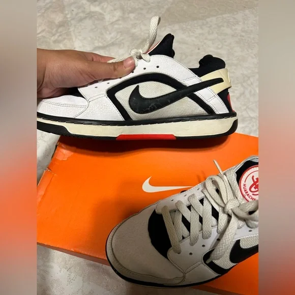 Nike Women’s Hurache Dance Low🖤🤍❤️ - Picture 6 of 14